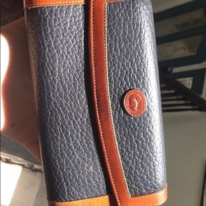 Vintage Dooney & Bourke leather wallet!